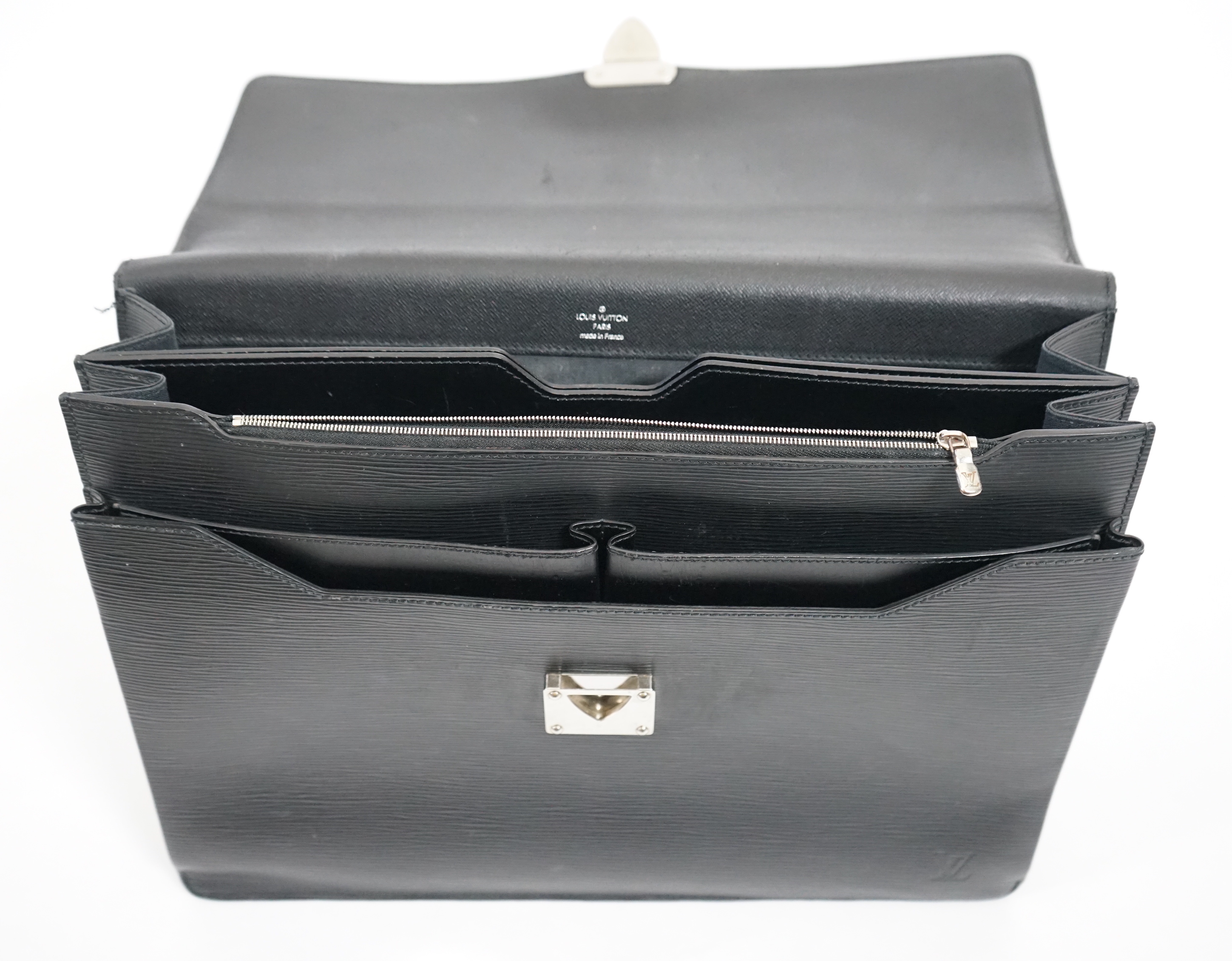 A Louis Vuitton Robusto briefcase in black taiga leather, width 41.5cm, height 33cm, depth 8cm